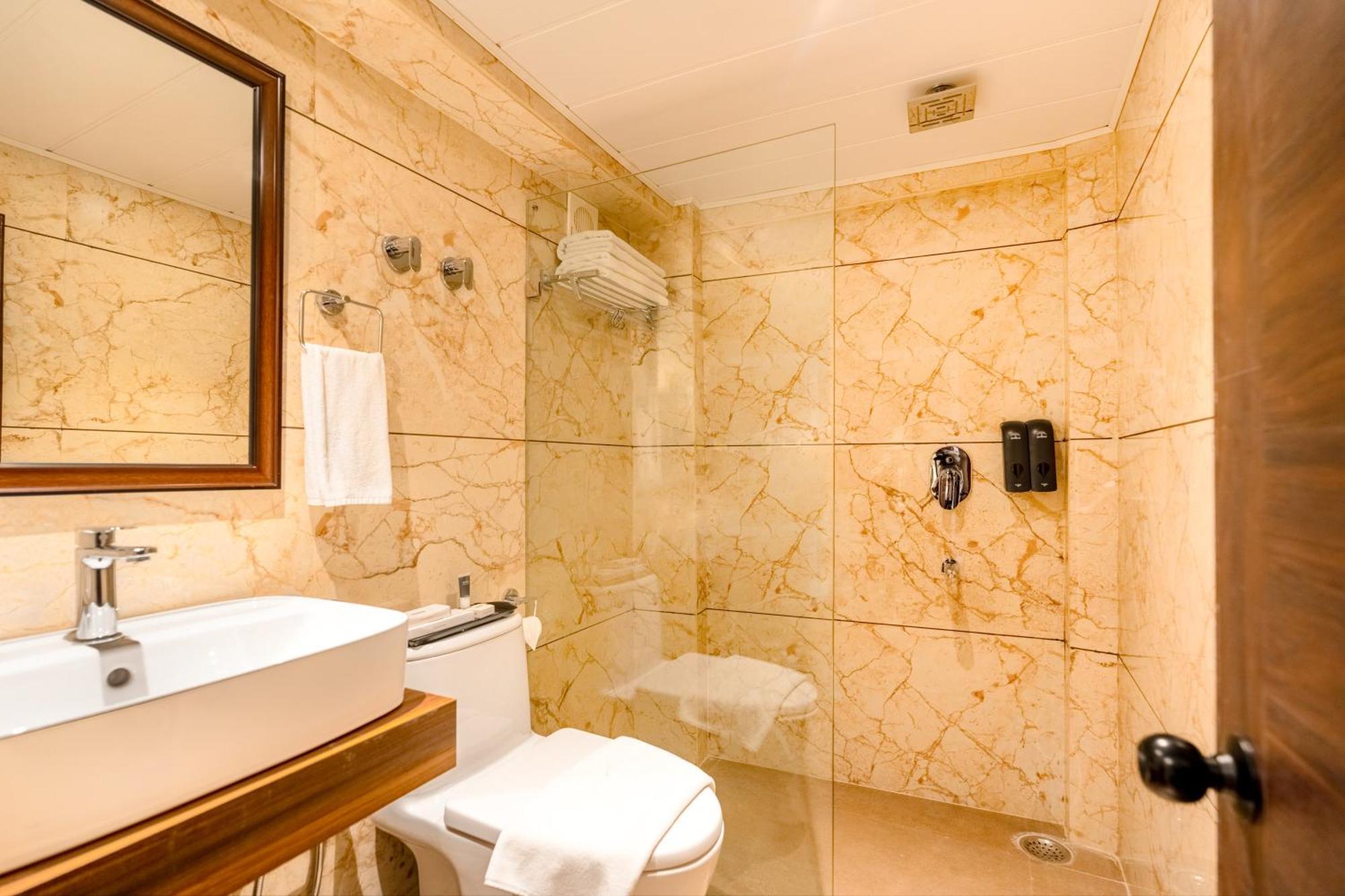 Summit Mall Stone Hotel ダージリン エクステリア 写真